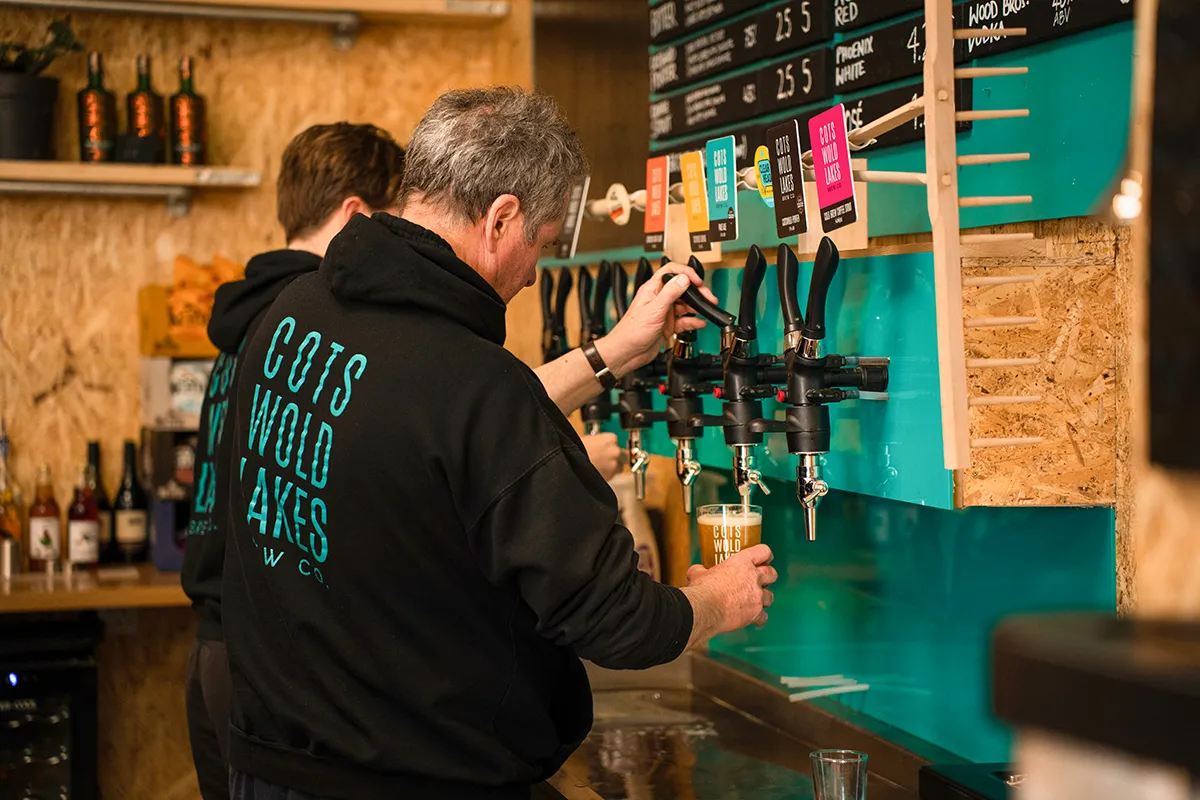 A7R07680 copy cotswold lakes brew