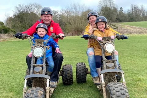 baboon adventures - cotswold lakes