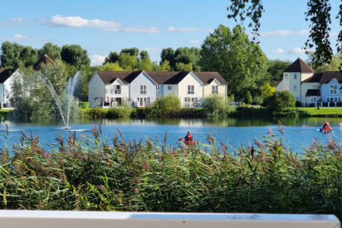 waterside breaks - cotswold lakes